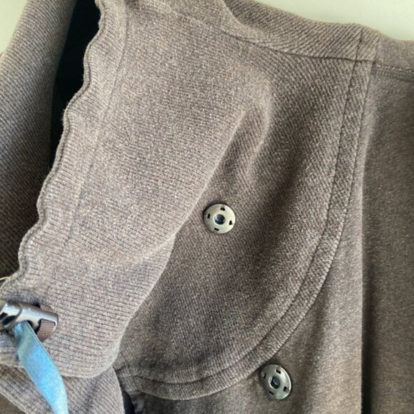 Lululemon Gratitude Wrap - Picture 2 of 8